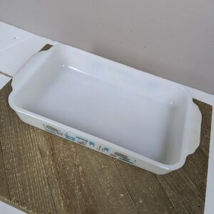Moder Atom royal usa | Kitchen | Vintage Royal Usa Blue Heaven Milk Glass Baking ...